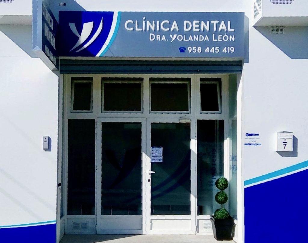 Fachada principal clinica